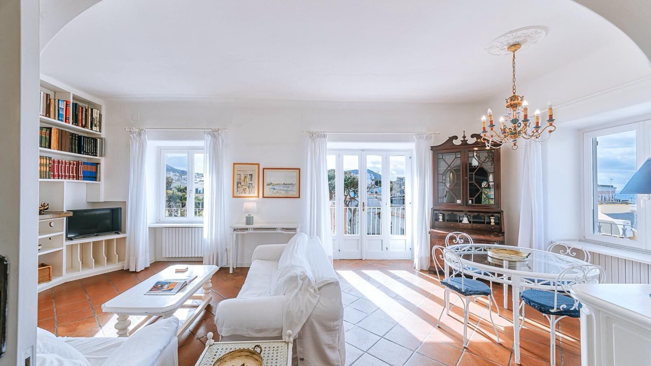 Photo of Livingroom in Forio