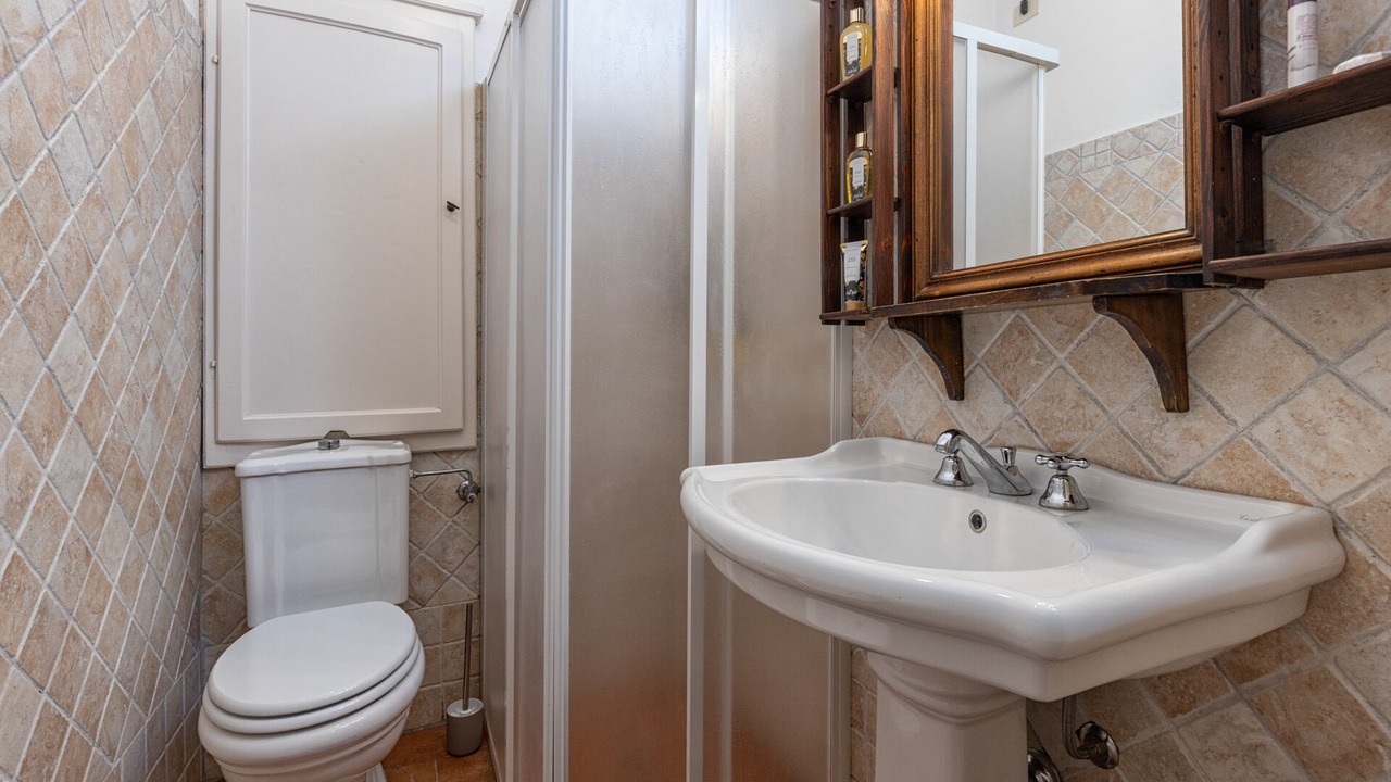 Photo of Bathroom in Cortona Old Town