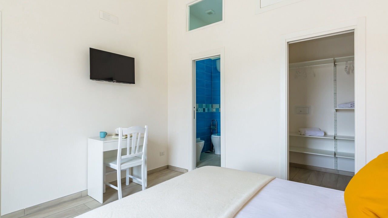 Photo of Bedroom in Naples City Centre