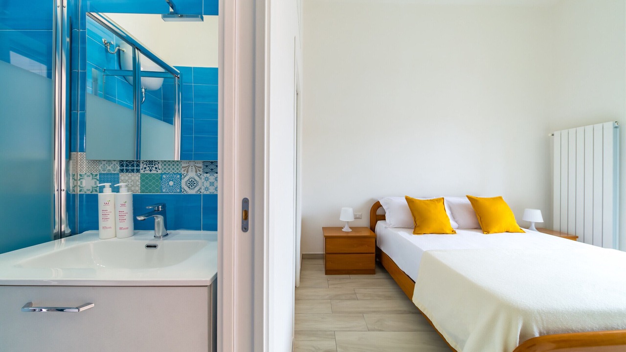 Photo of Bedroom in Naples City Centre