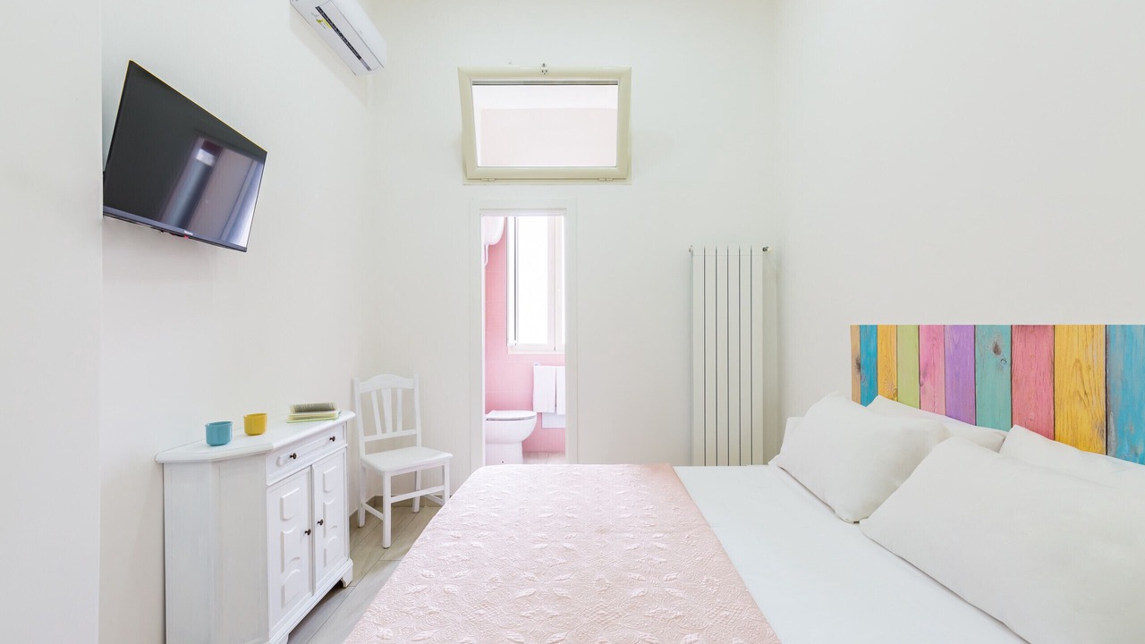 Photo of Bedroom in Naples City Centre