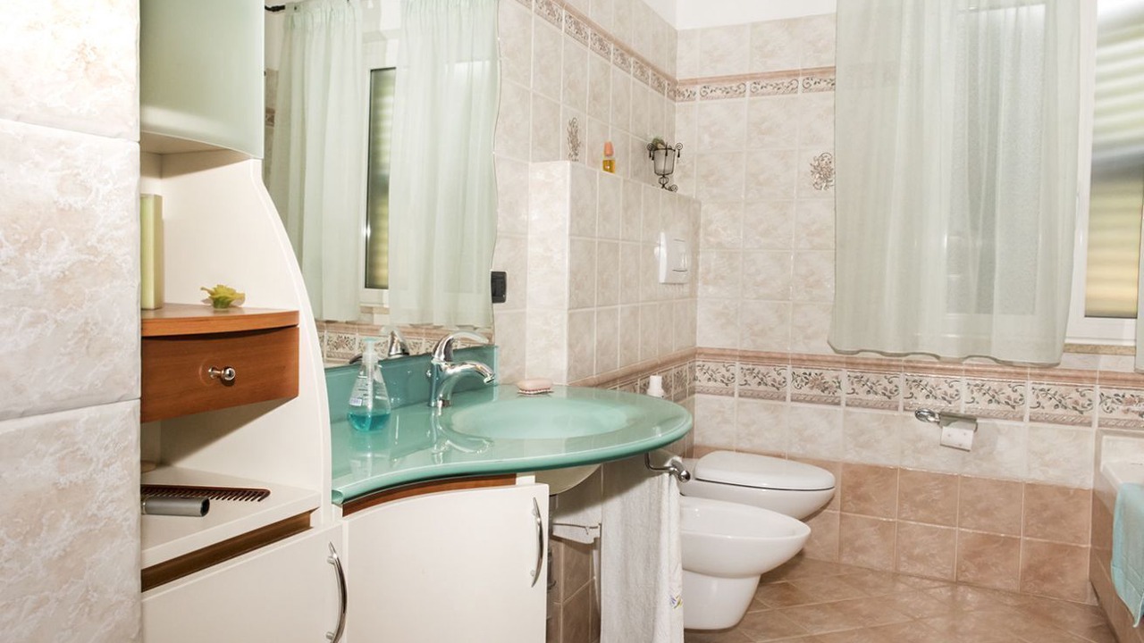 Photo of Bathroom in Poggio