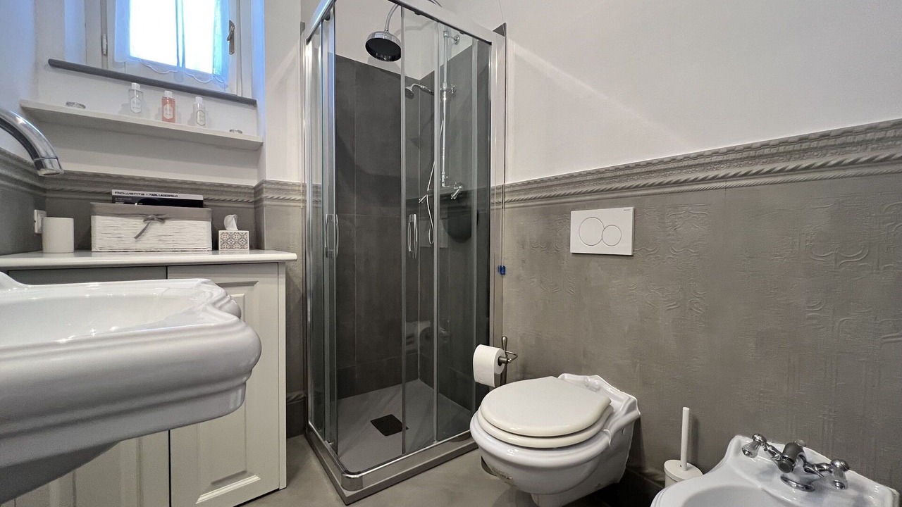 Photo of Bathroom in Cortona Old Town