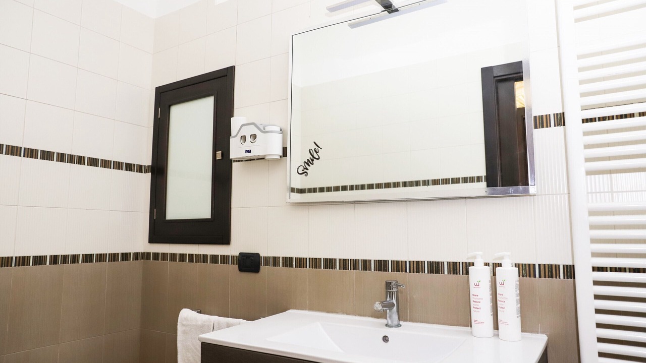 Photo of Bathroom in Naples