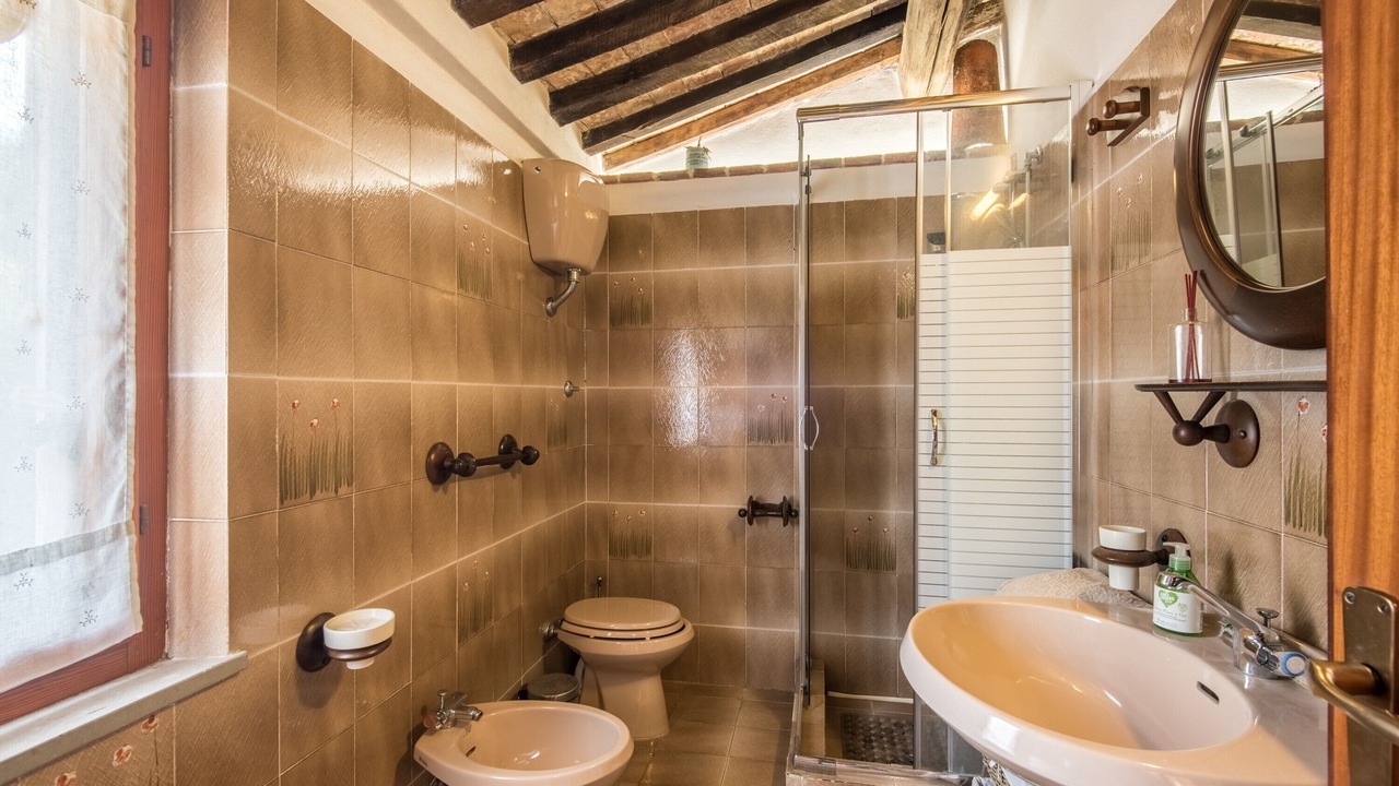 Photo of Bathroom in Montieri