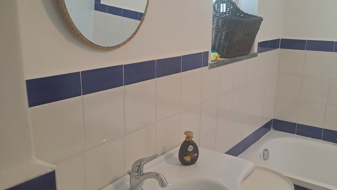 Photo of Bathroom in Forio