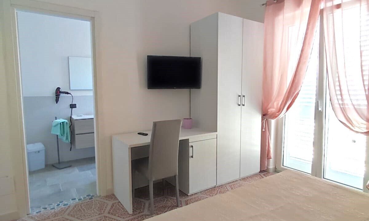 Photo of Bedroom in Forio