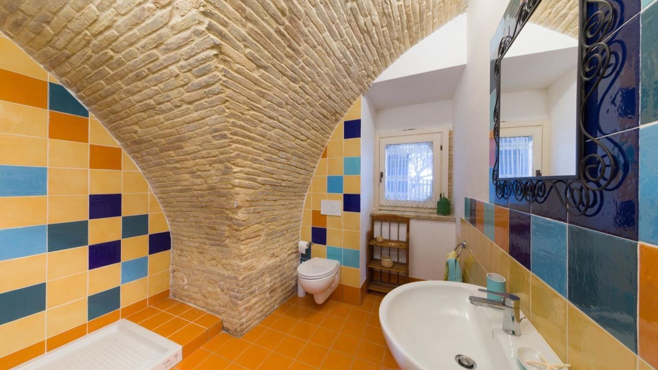 Photo of Bathroom in Vasto