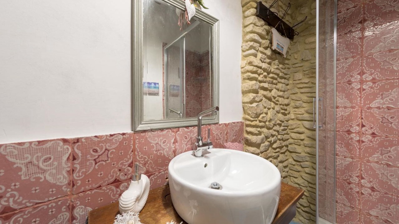 Photo of Bathroom in Vasto