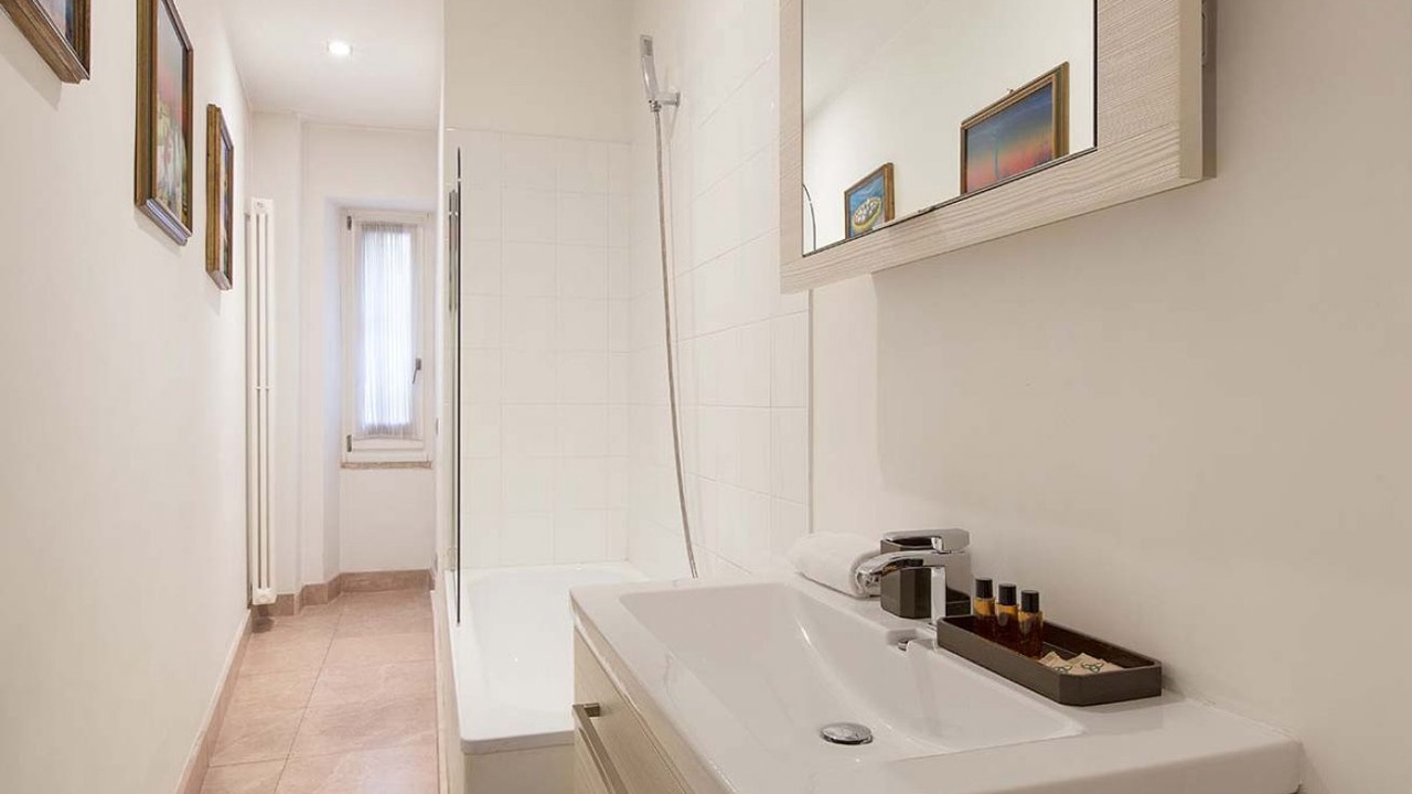 Photo of Bathroom in Rione III Colonna