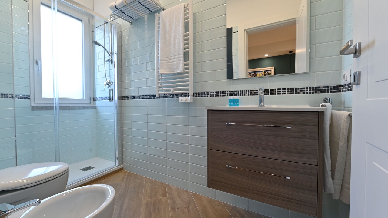 Photo of Bathroom in Lancusi