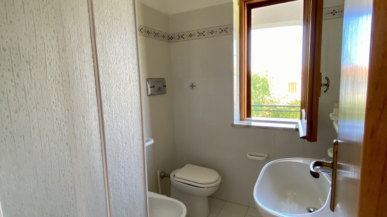 Photo of Bathroom in Scalea