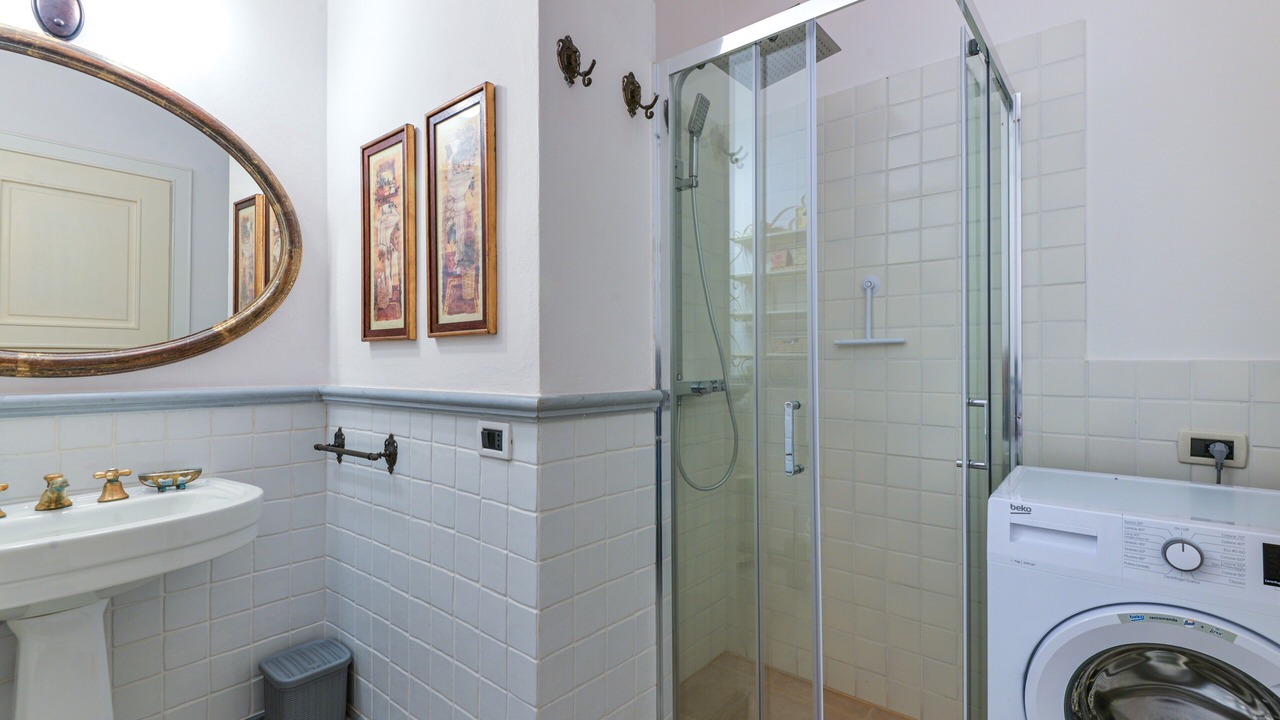 Photo of Bathroom in Capoliveri
