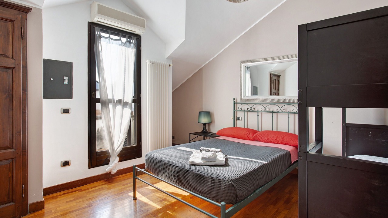 Photo of Bedroom in Peschiera Borromeo