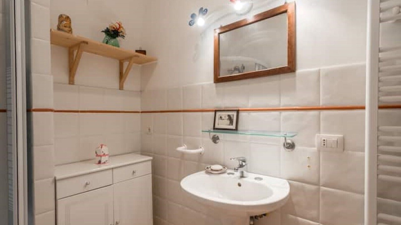 Photo of Bathroom in Farnese