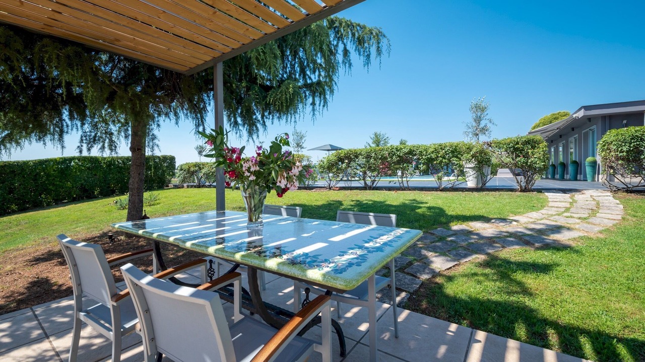 Photo of Outdoor in Arce