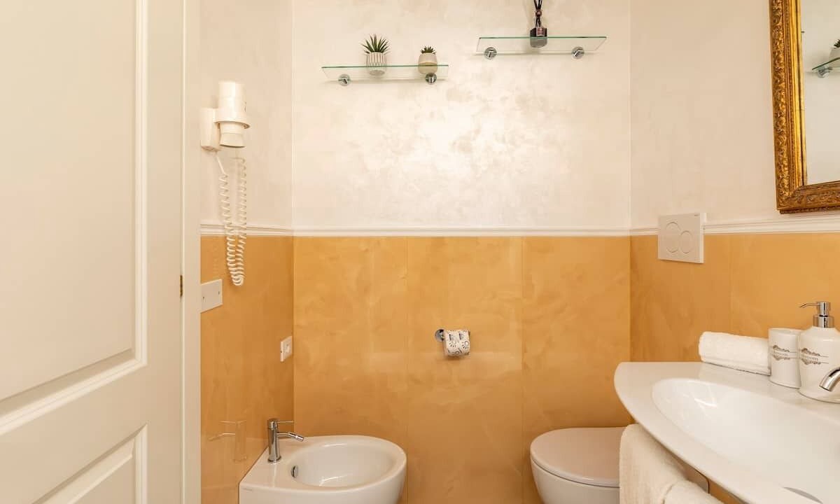 Photo of Bathroom in Rione IV Campo Marzio