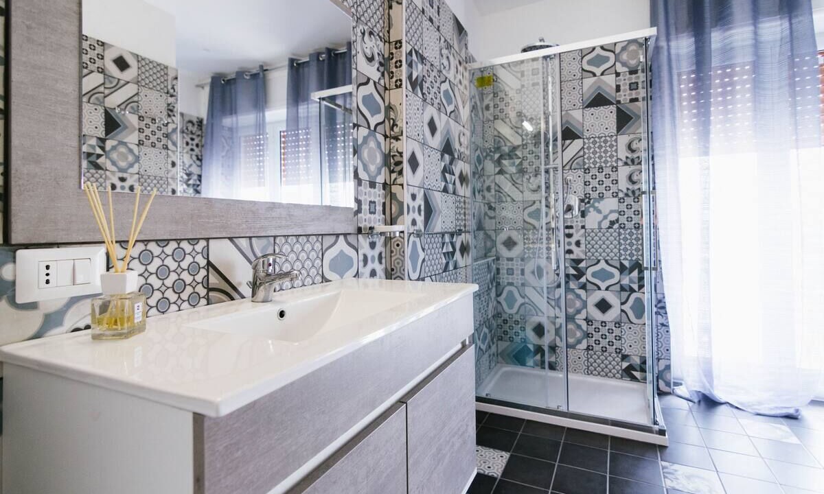 Photo of Bathroom in Naples City Centre