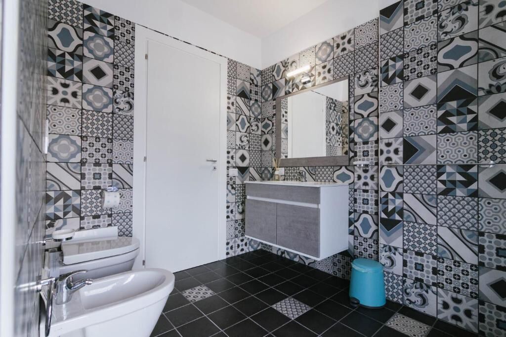 Photo of Bathroom in Naples City Centre