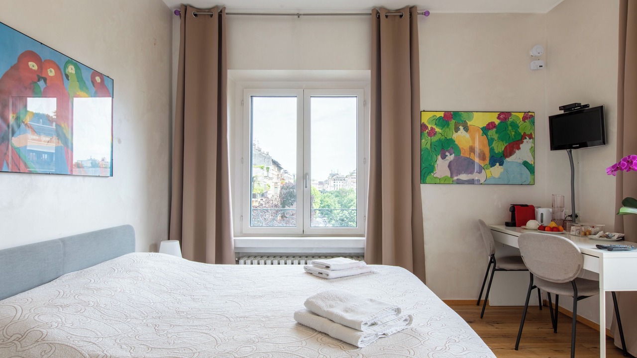 Photo of Bedroom in Tricolore
