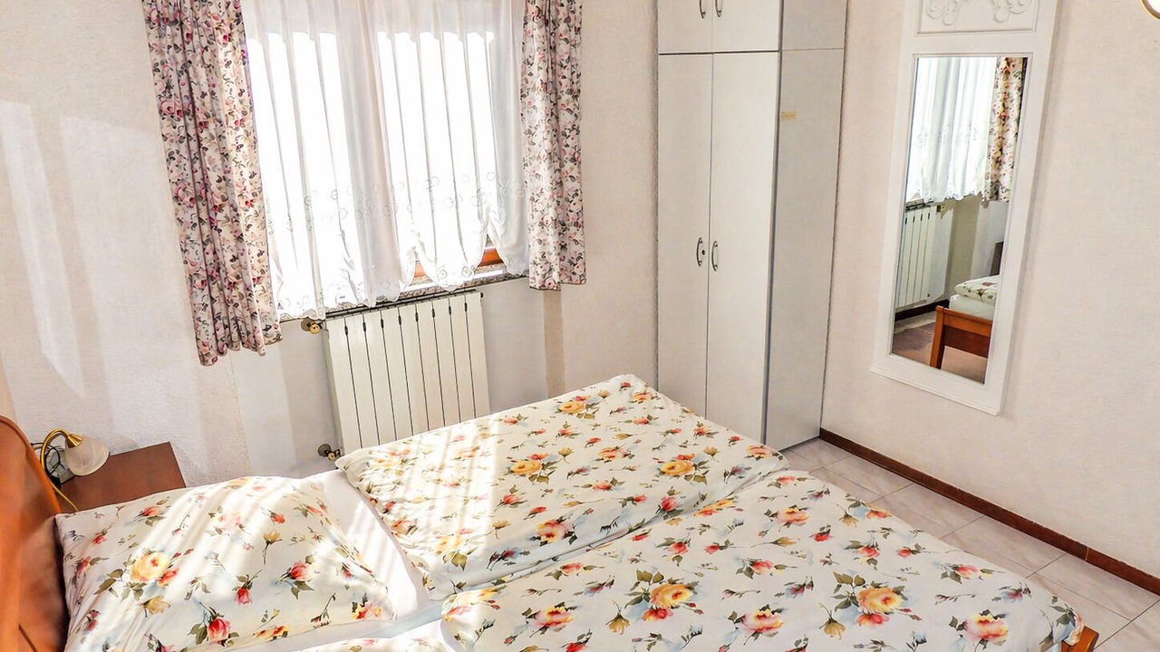 Photo of Bedroom in Pino Lago Maggiore