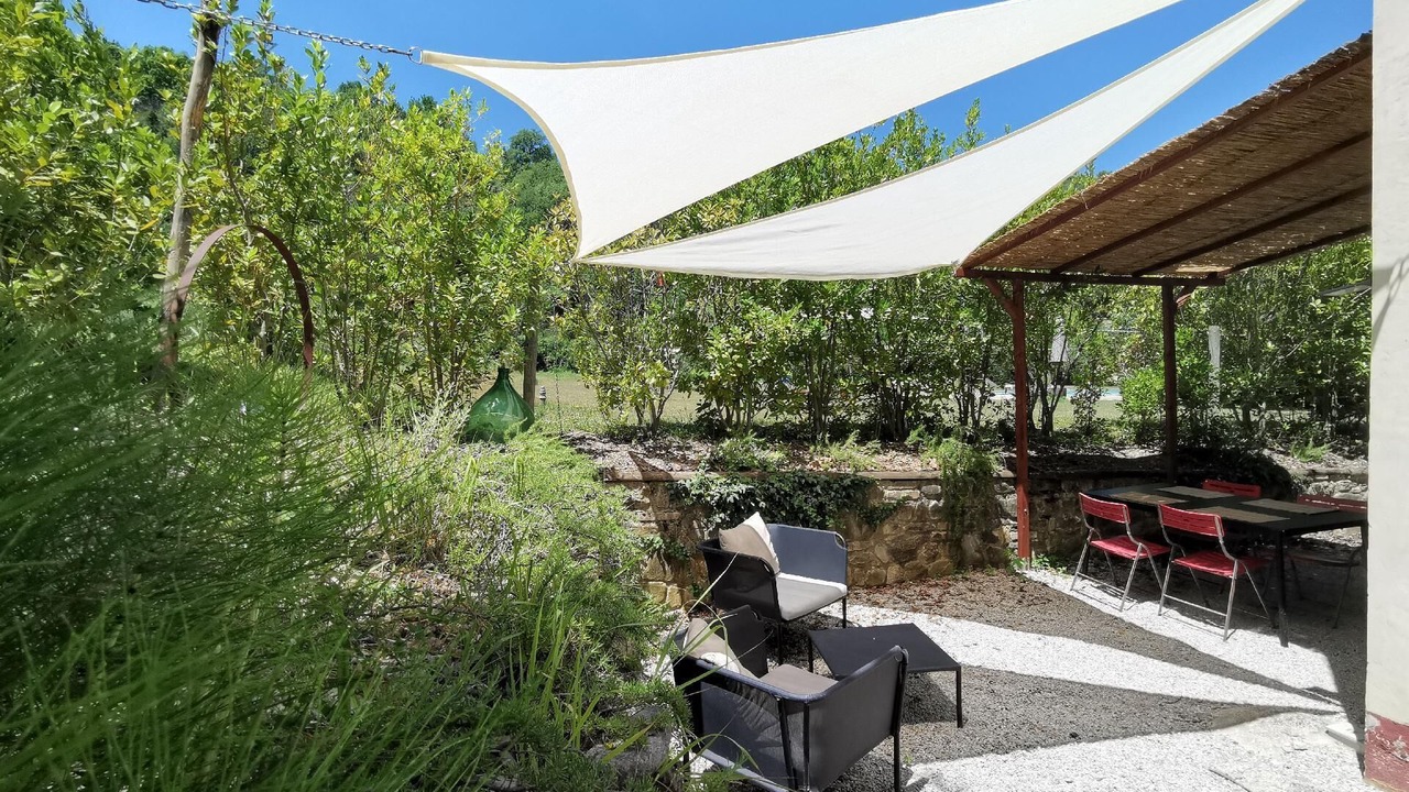 Photo of Outdoor in Montone