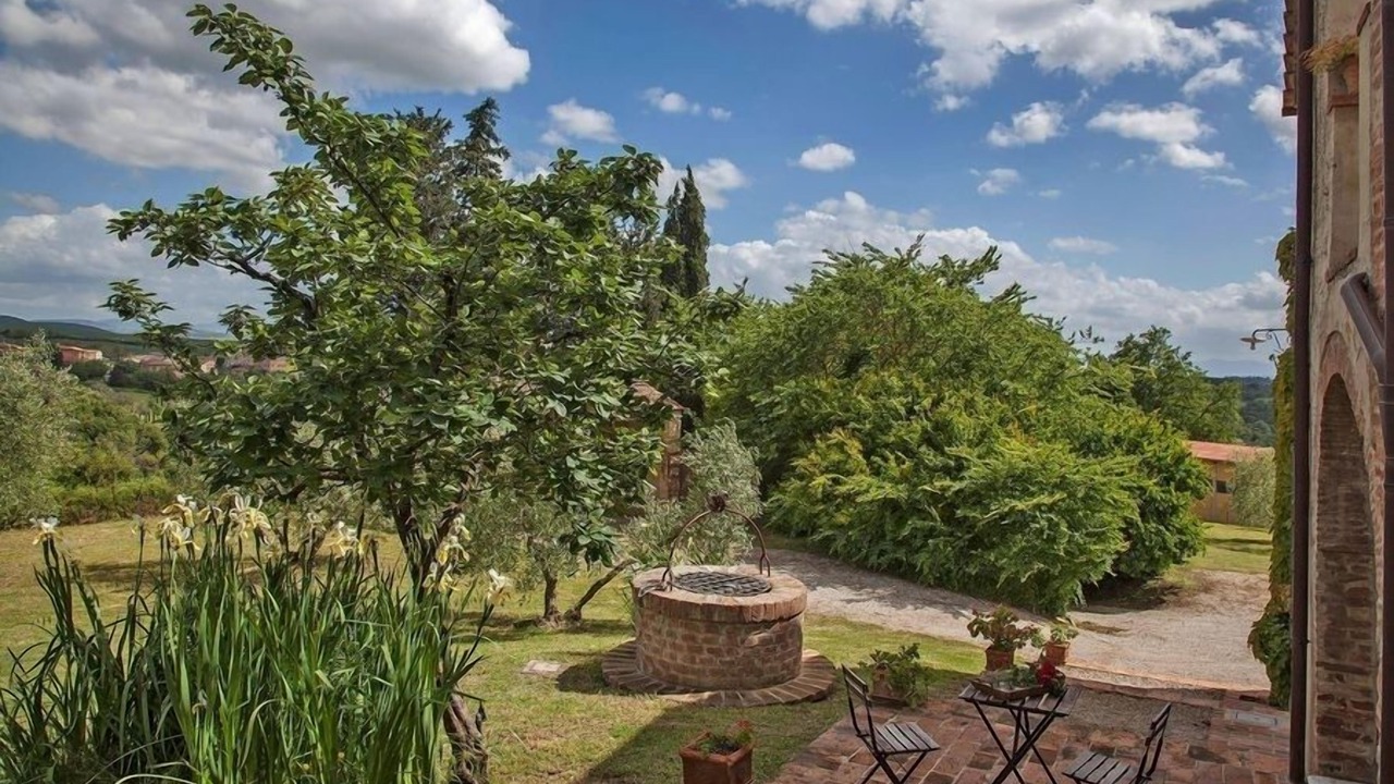 Photo of Patio Balcony in San Giovanni d'Asso