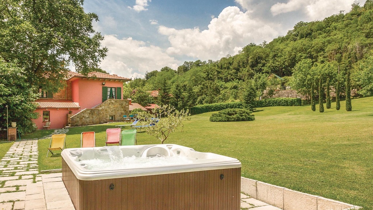 Photo of Others in Partina