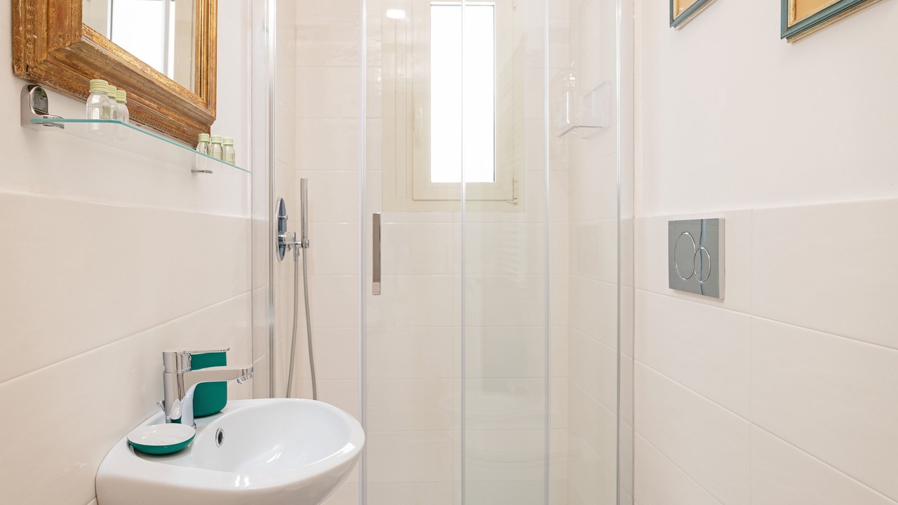 Photo of Bathroom in Repubblica