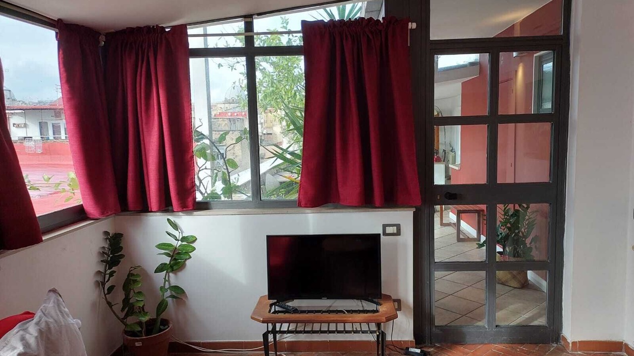 Photo of Livingroom in Naples City Centre