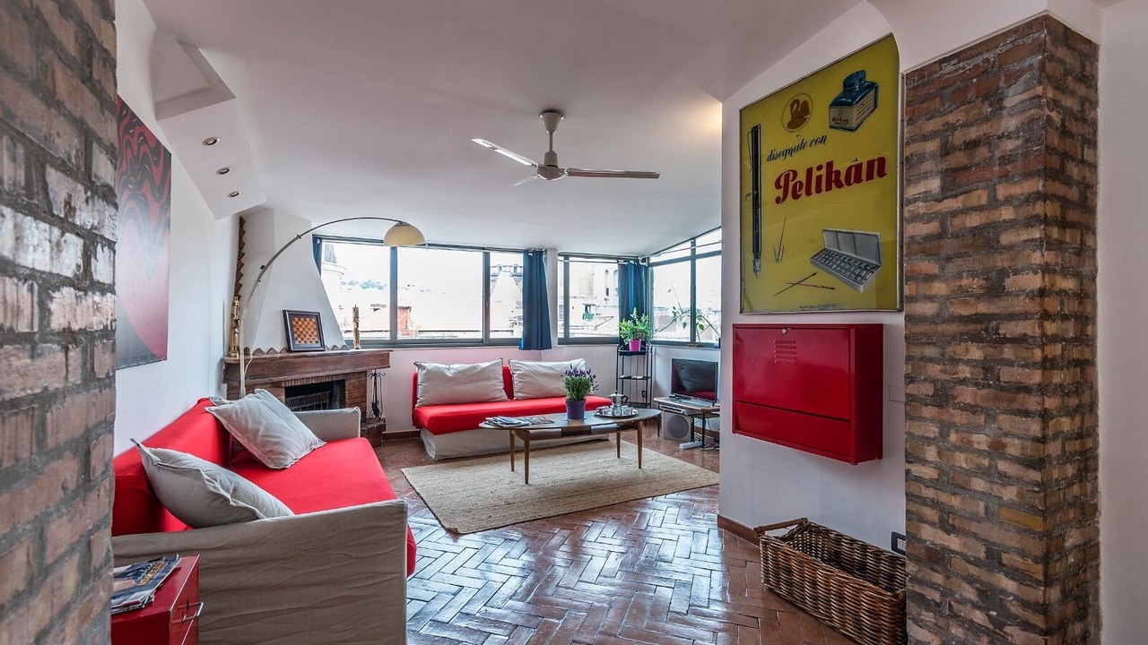 Photo of Livingroom in Naples City Centre