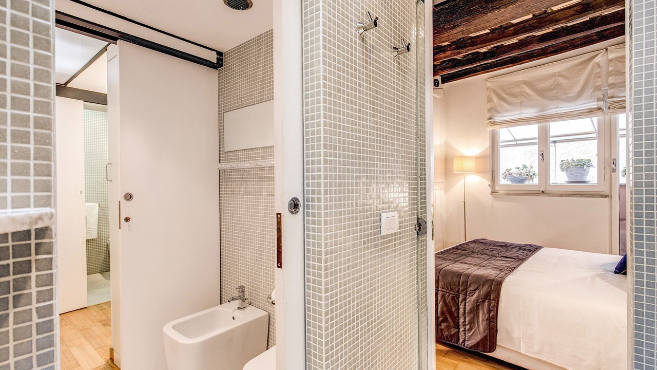 Photo of Bathroom in Trastevere