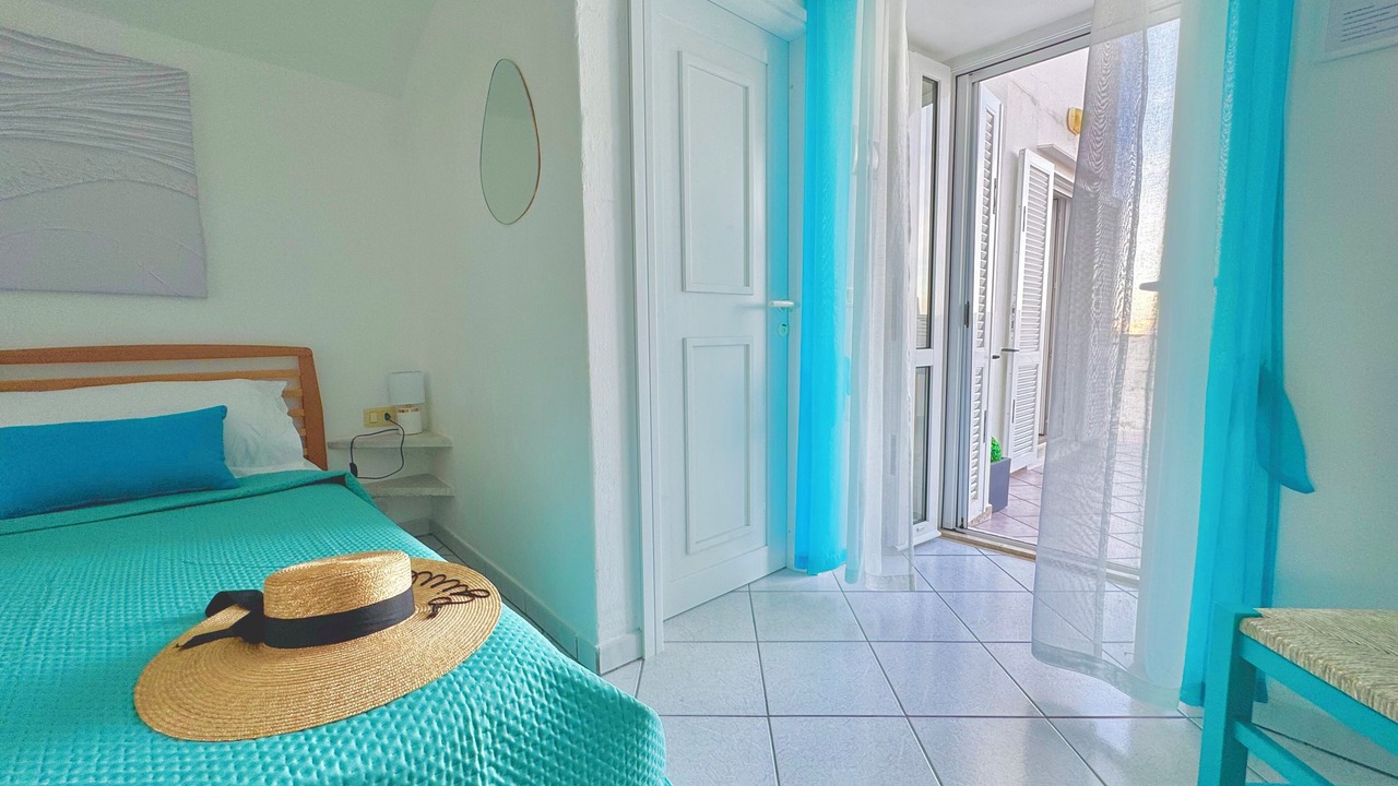 Photo of Bedroom in Le Forna