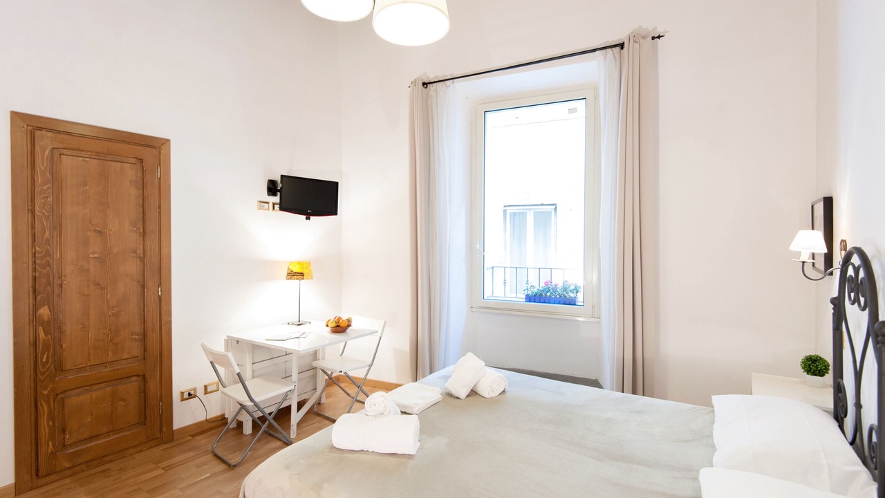Photo of Bedroom in Rione VI Parione
