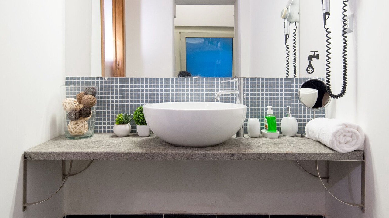 Photo of Bathroom in Rione VI Parione