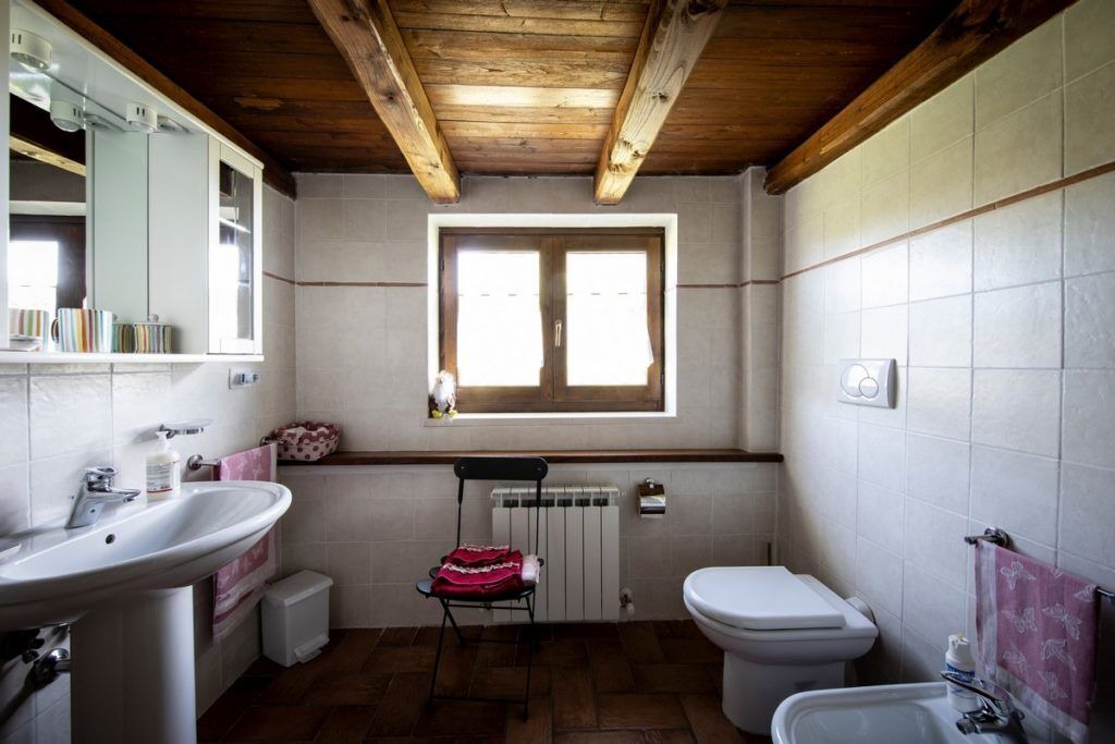 Photo of Bathroom in Castelraimondo