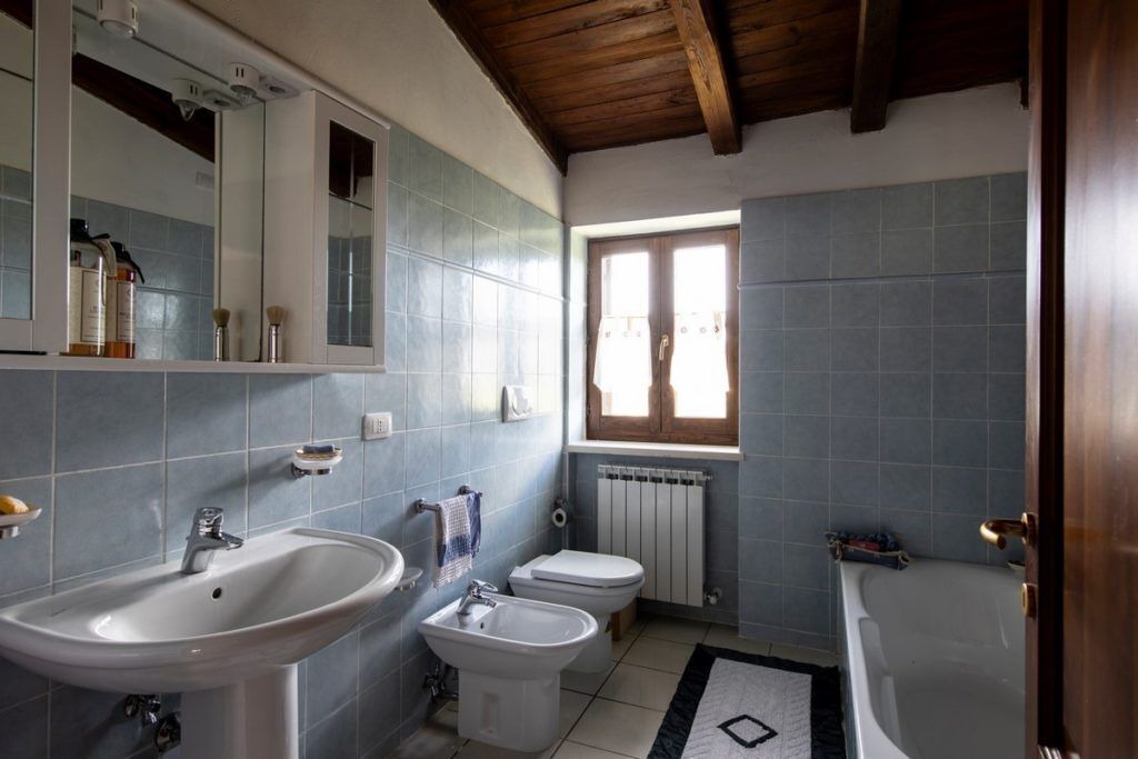 Photo of Bathroom in Castelraimondo