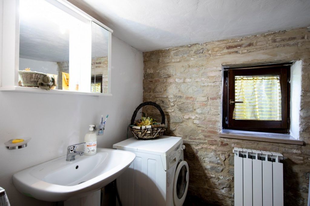 Photo of Bathroom in Castelraimondo