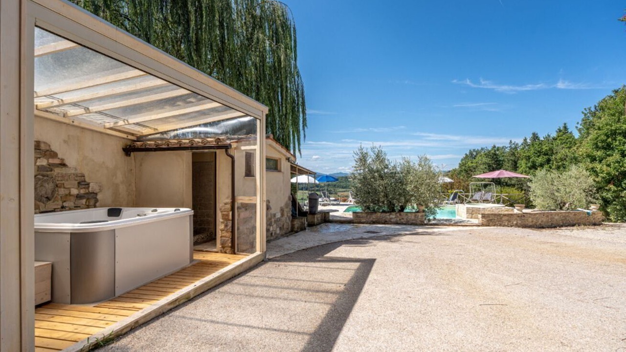 Photo of Patio Balcony in Montone