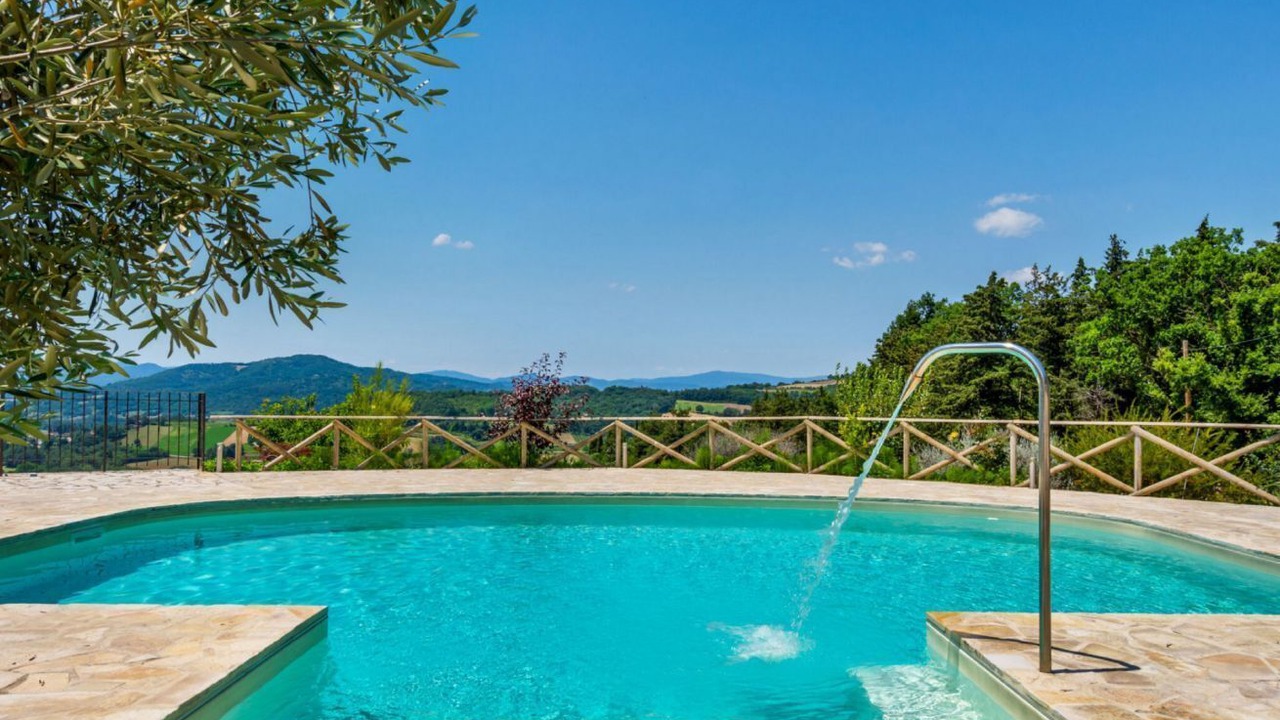 Photo of Outdoor in Montone