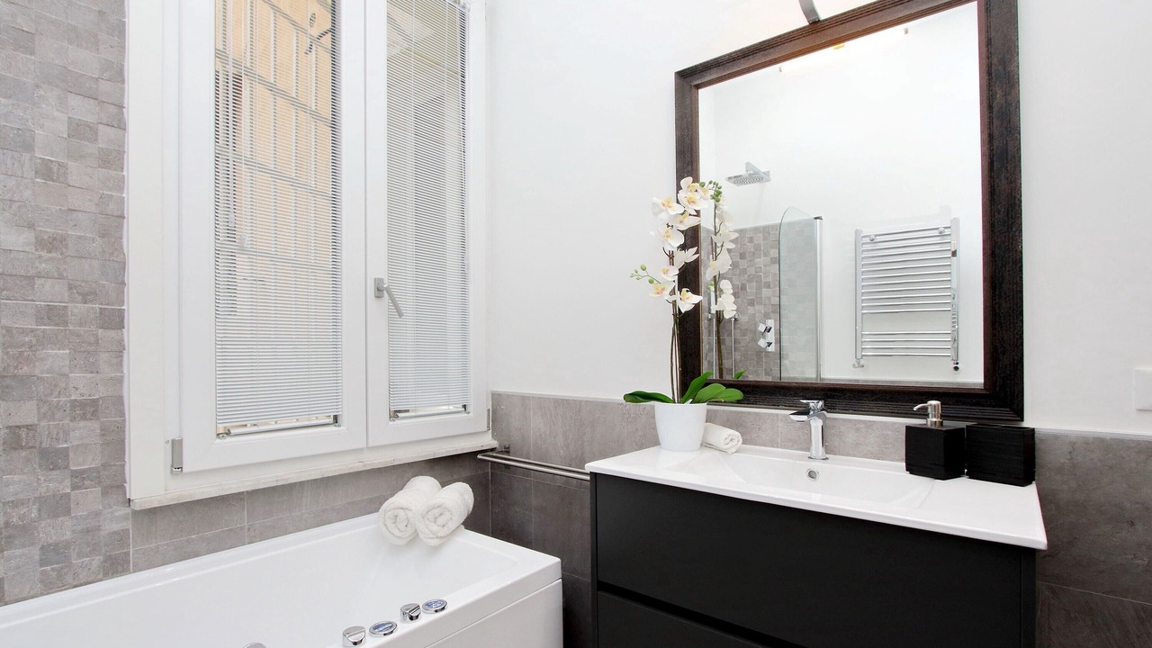 Photo of Bathroom in Rione IV Campo Marzio