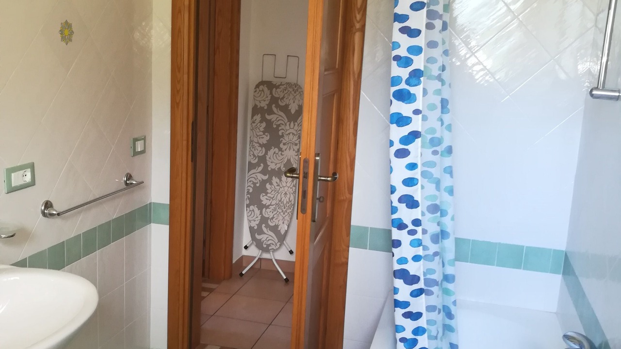 Photo of Bathroom in Forio