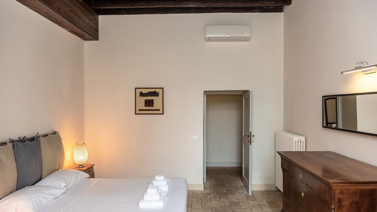 Photo of Bedroom in Rione V Ponte