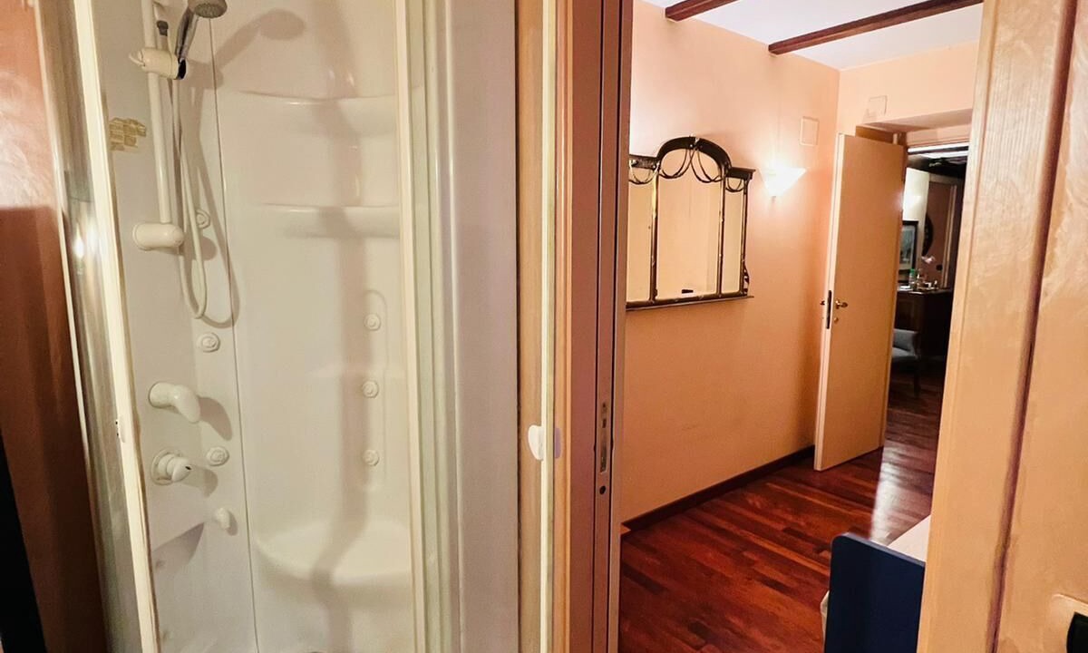 Photo of Bathroom in Rione V Ponte
