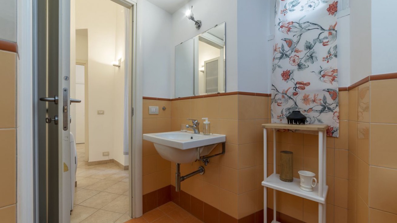 Photo of Bathroom in Salario