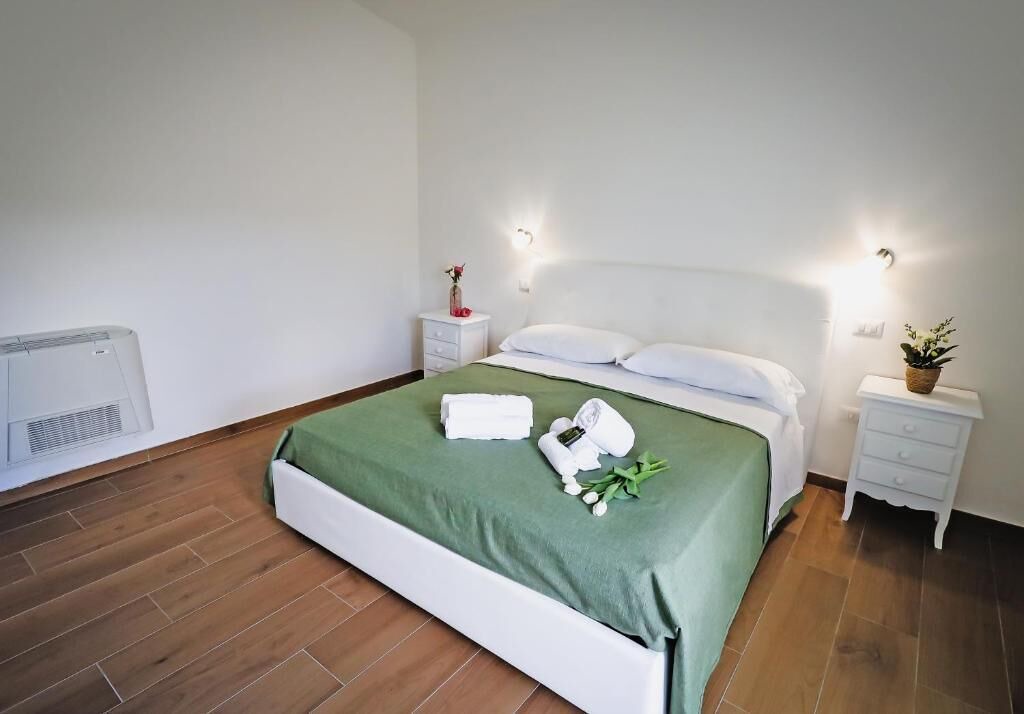Photo of Bedroom in Laureana Cilento