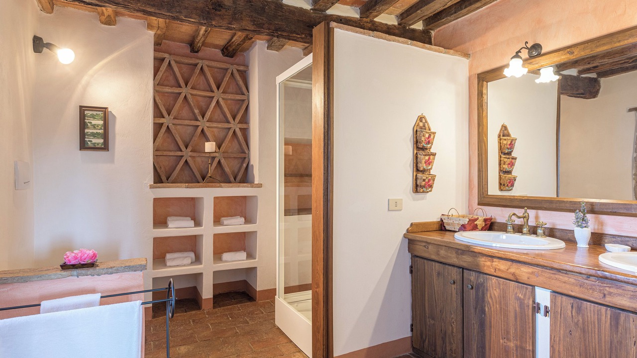 Photo of Bathroom in Doglio