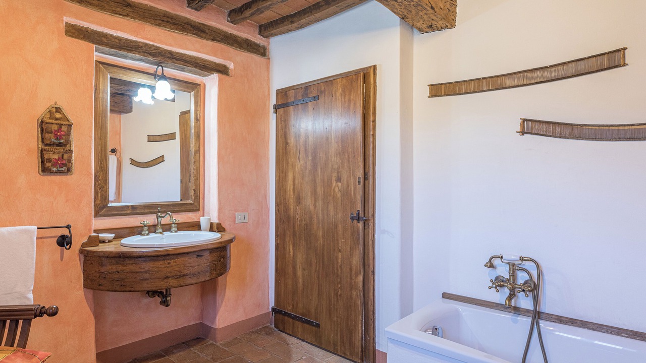 Photo of Bathroom in Doglio