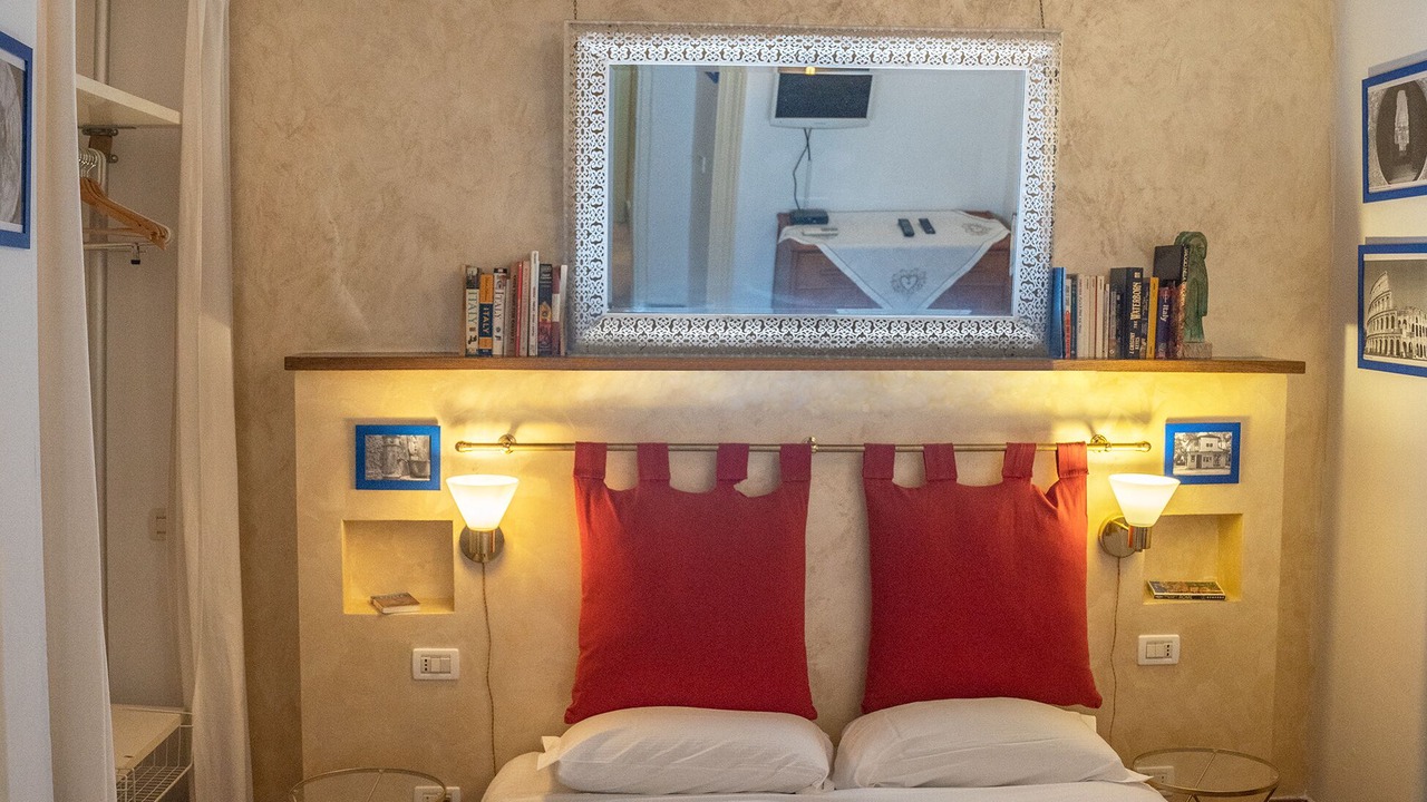 Photo of Bedroom in Rione VI Parione