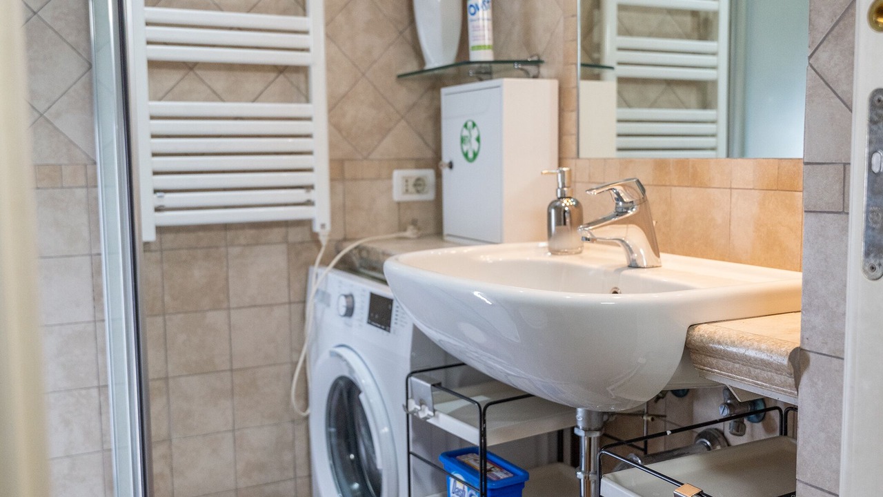 Photo of Bathroom in Rione VI Parione